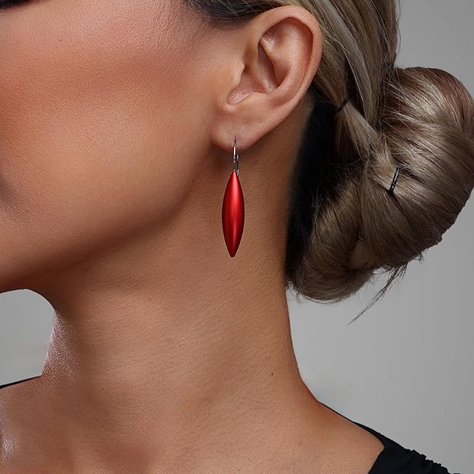 Elegant Metallic Drop Earrings – Modern Minimal Statement